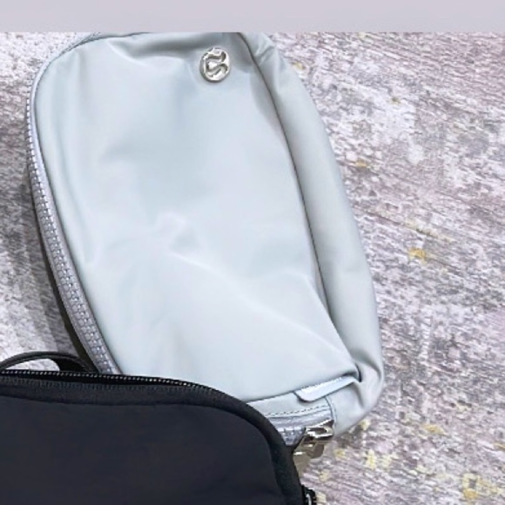 Silver Drop🛸 Everywhere Belt Bag